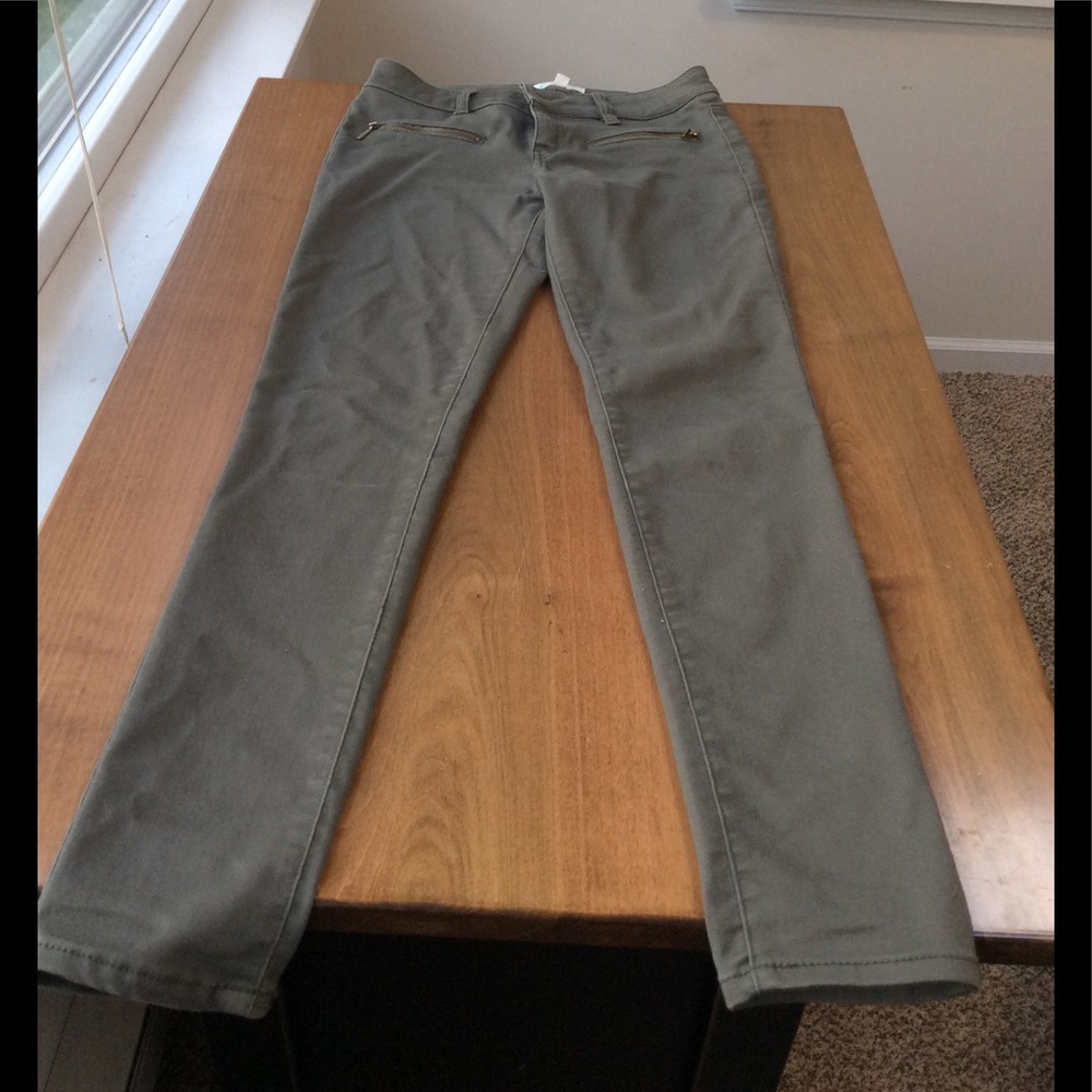 Olive green skinny jeggings