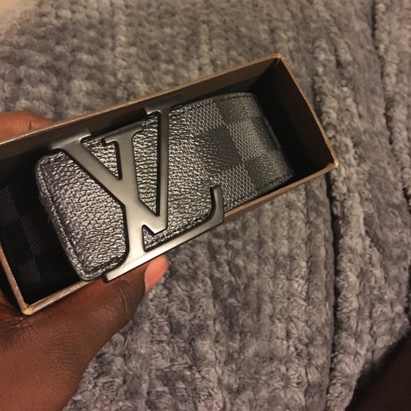 Black Louis Vuitton Belt - Picture 2 of 4