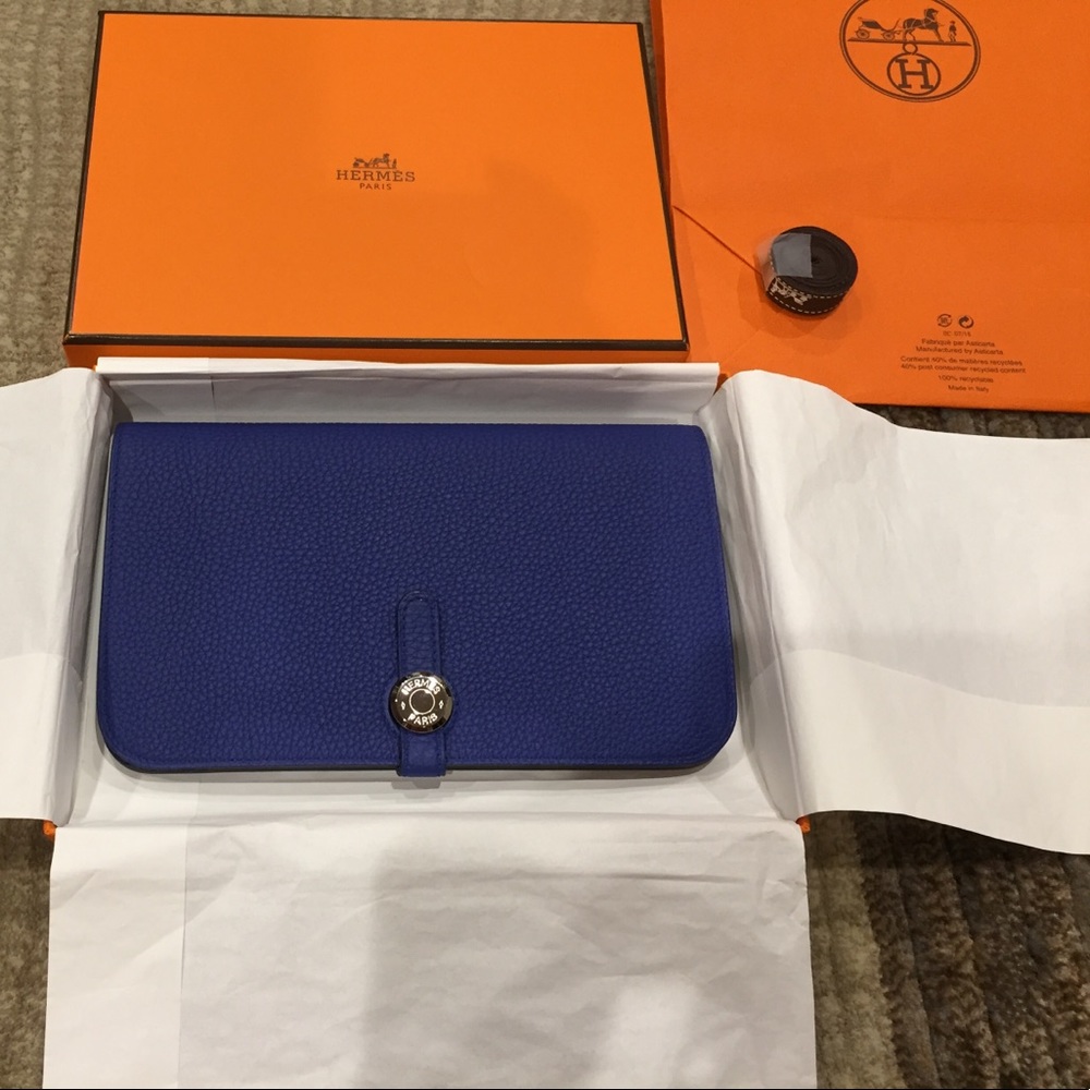 Hermes Blue Electric Togo Dogon Combined Wallet.