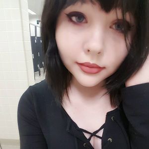 Meet your Posher, Em