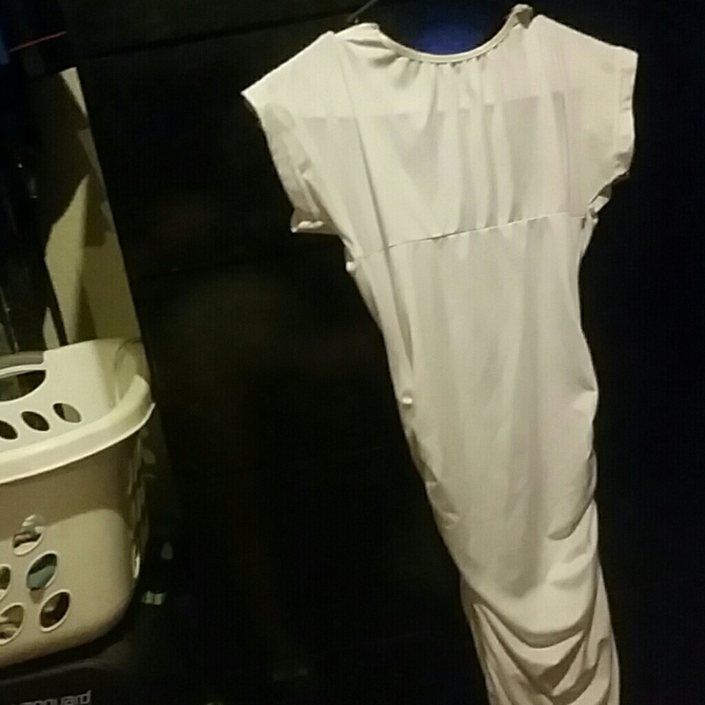 Dress - Picture 3 of 4