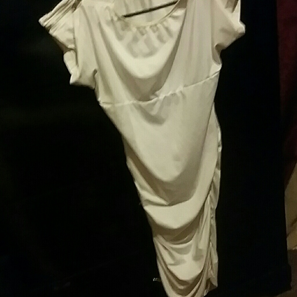 Dress - Picture 4 of 4