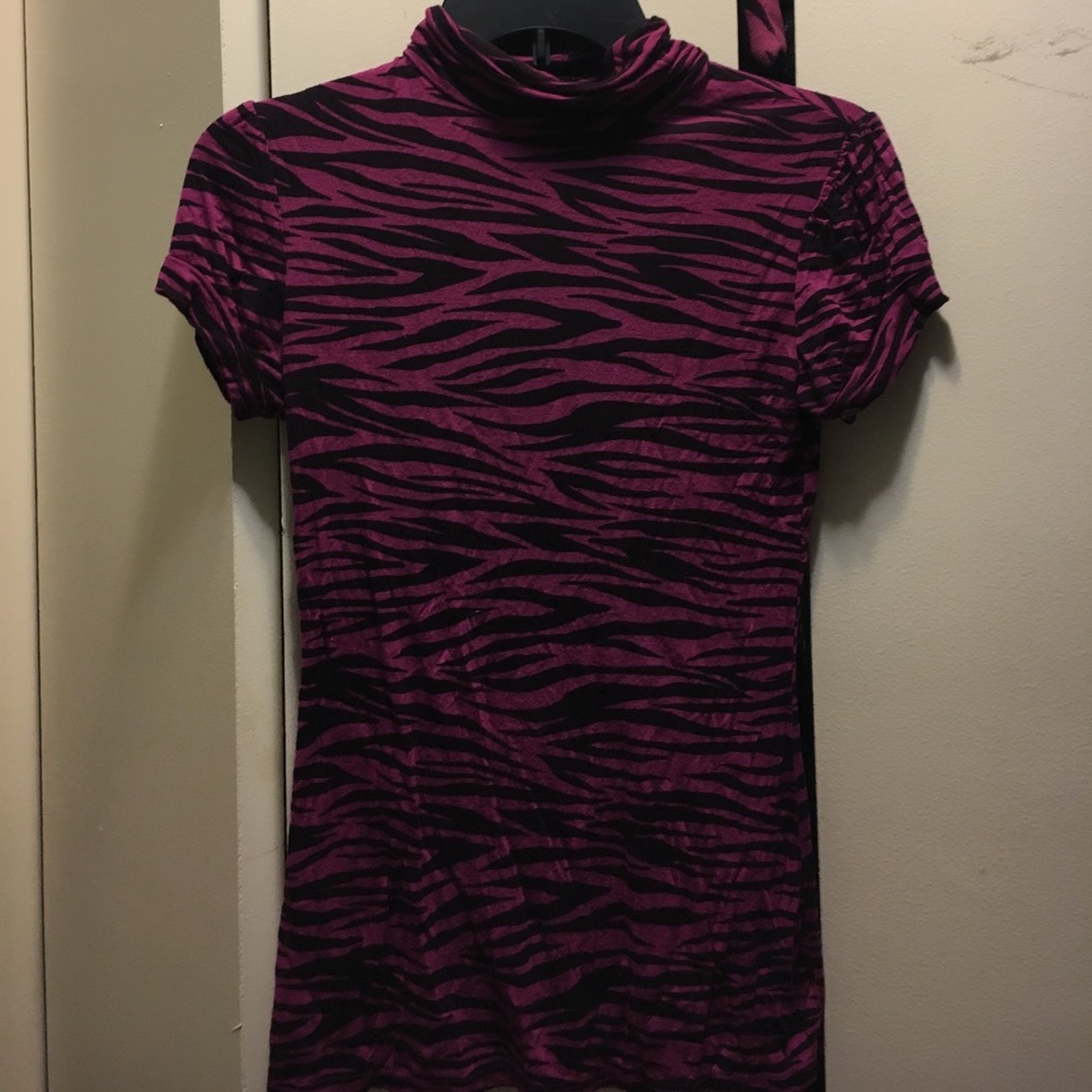 Short sleeve turtle neck!