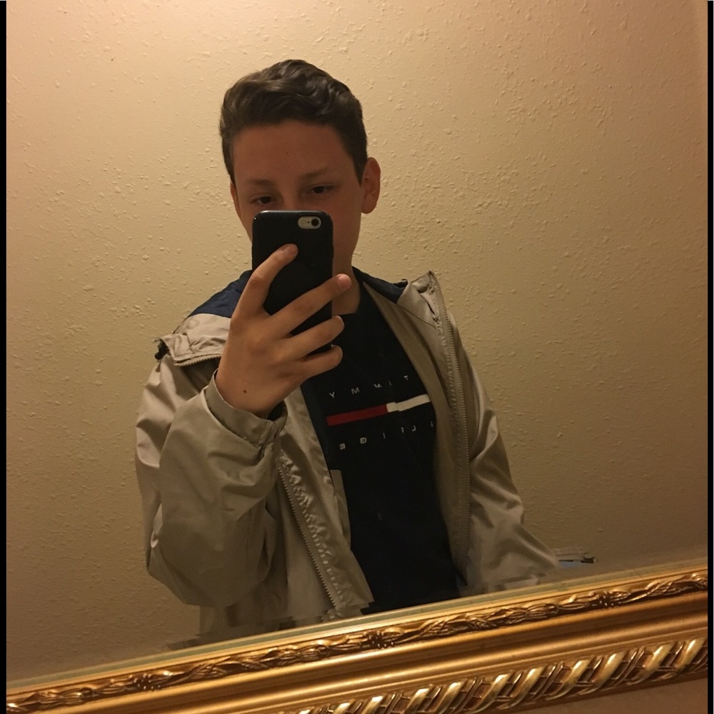 Meet your Posher, Damian