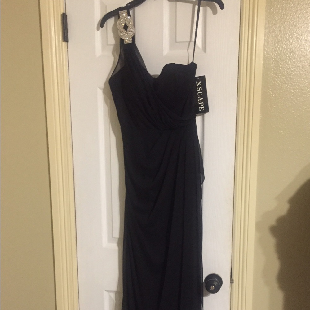 Beautiful brand new chiffon black long dress