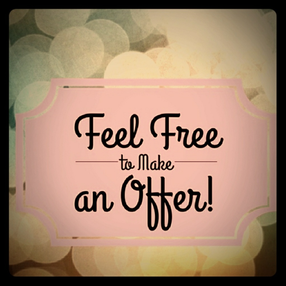 Reasonable offers accepted!! 🌸