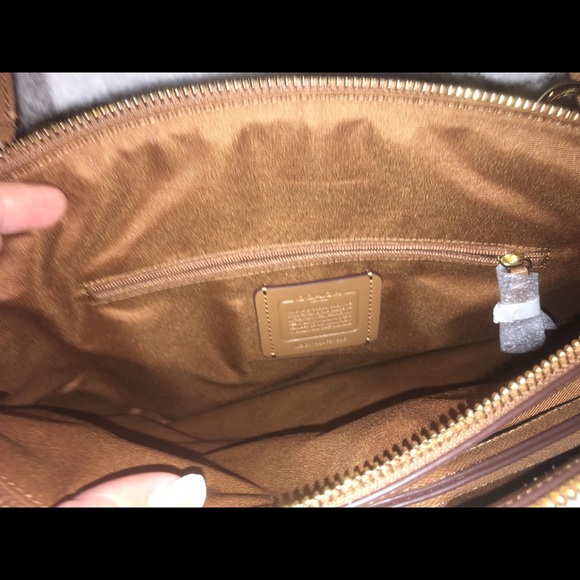 Coach Purse!! - Picture 2 of 6