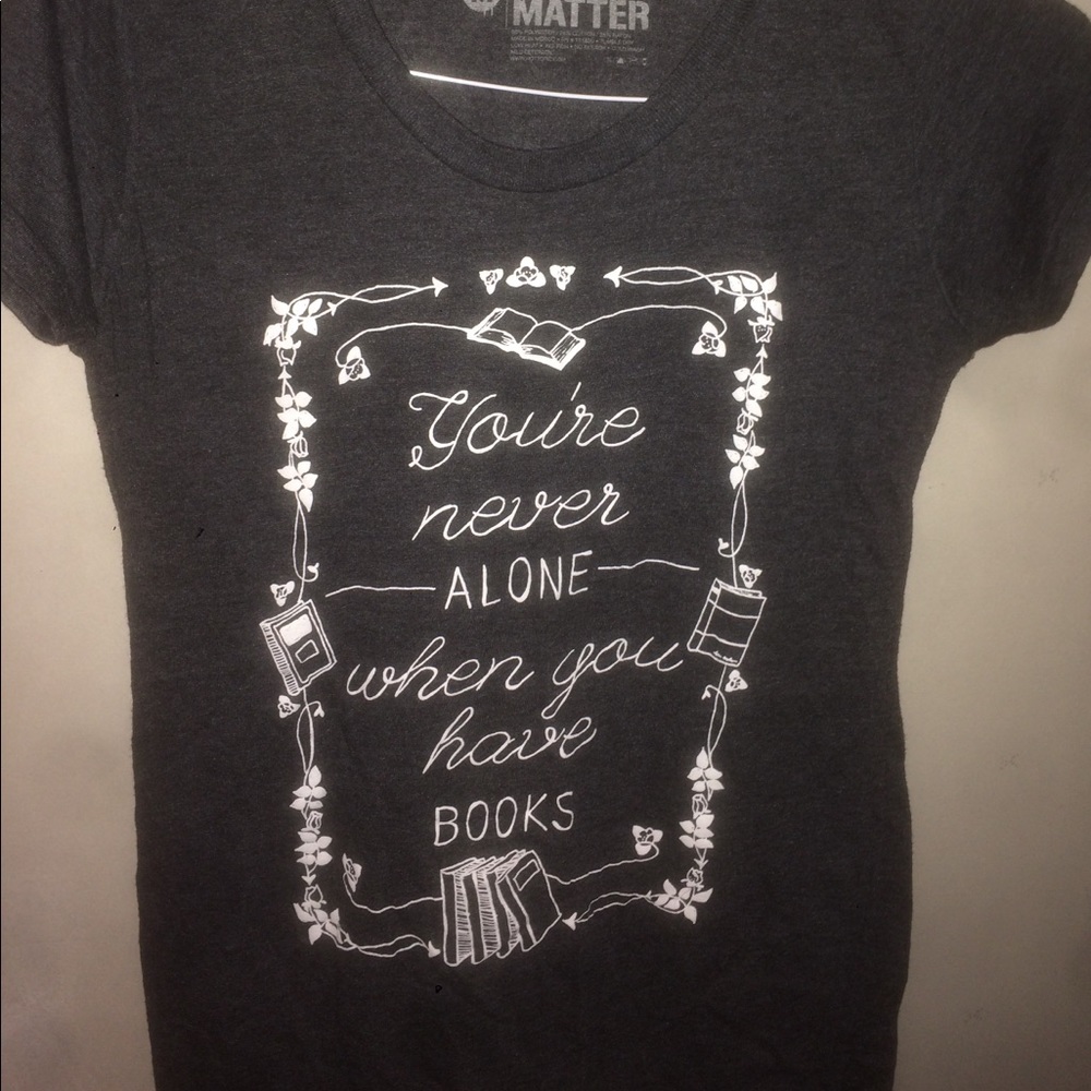 Hot topic shirt. Size M.