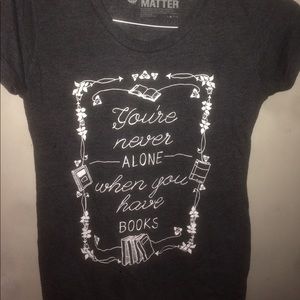 Hot topic shirt. Size M.