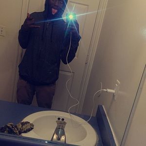 Meet your Posher, Moe