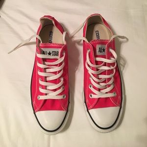 Unisex | Hot Pink Converse