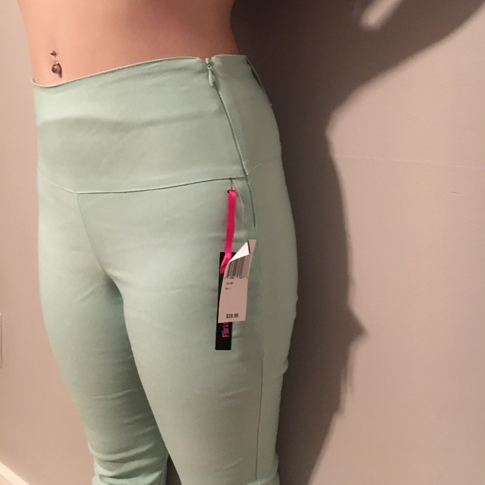 Skinny pants new with tags. Size 3