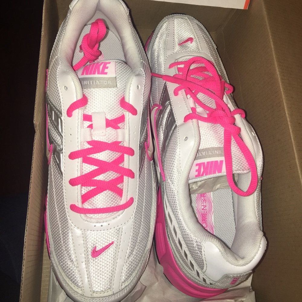 🆕Nike Women's Initiator Running Shoes - Picture 4 of 5