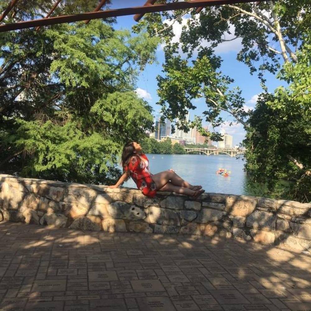 Meet your Posher, Leslie