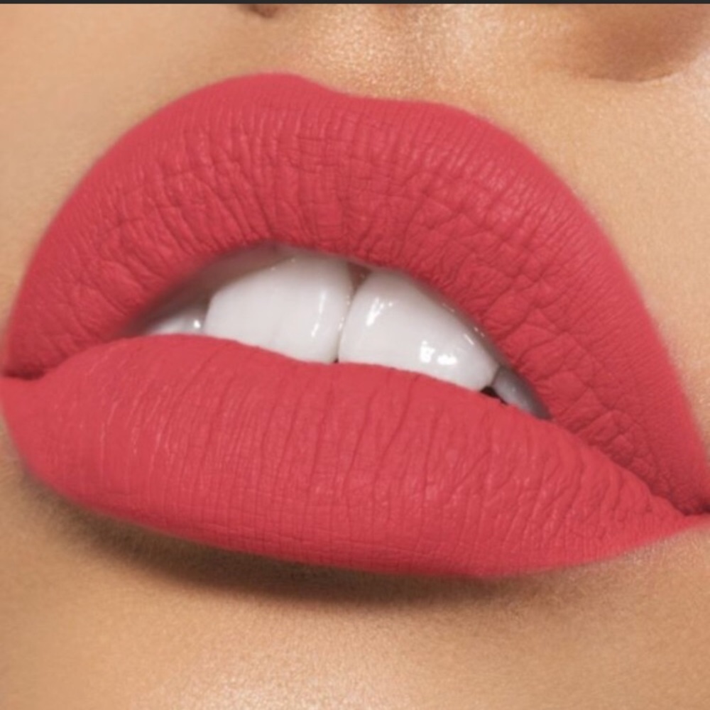 BABY GIRL -Kylie Cosmetics KoKo collection