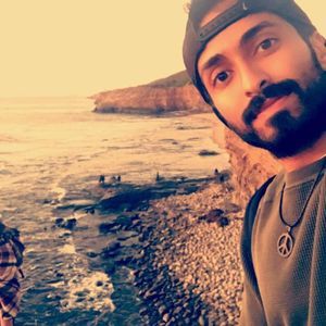 Meet your Posher, Abees