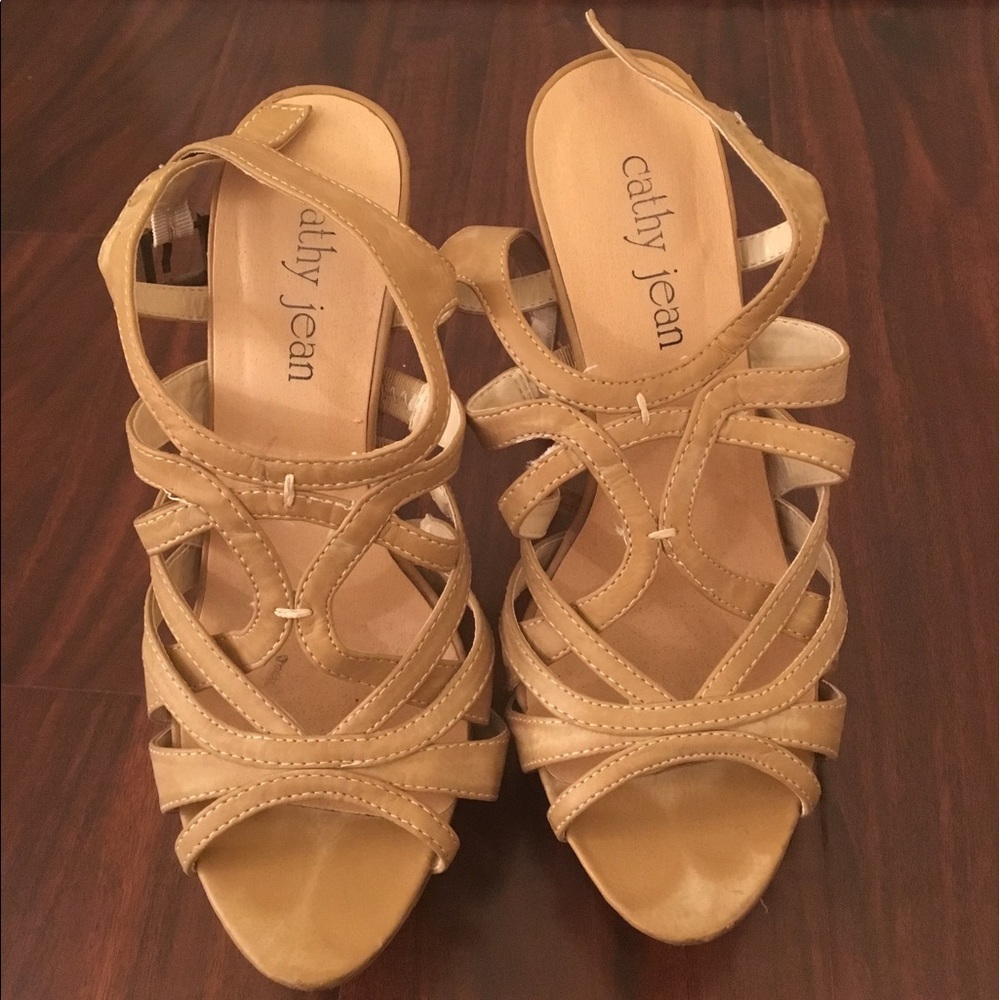 Platform sandals/heels