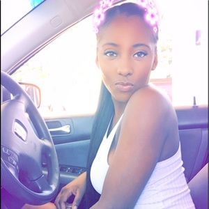 Meet your Posher, Anyta