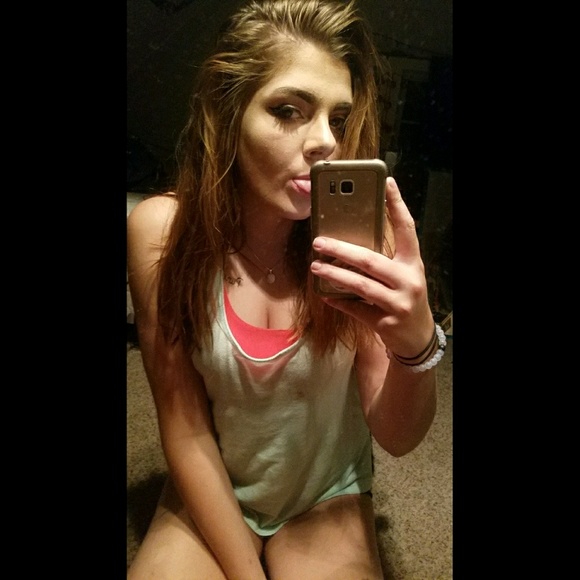 Meet your Posher, Alicia - Picture 1 of 1