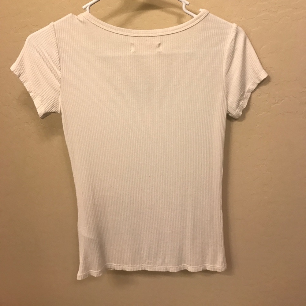 white tee - Picture 4 of 4