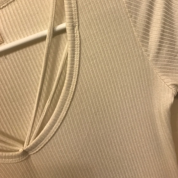 white tee - Picture 2 of 4