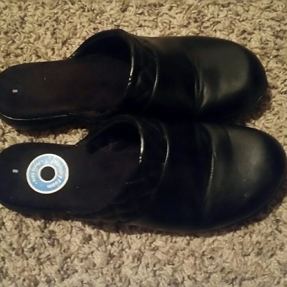 Dress shoes
