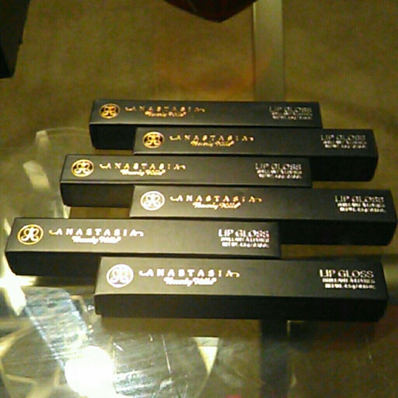 Anastasia lip gloss