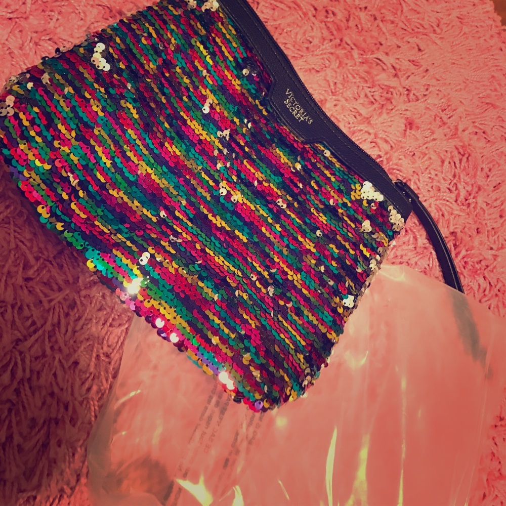 VS Sparkly and gorgeous Handbag!!