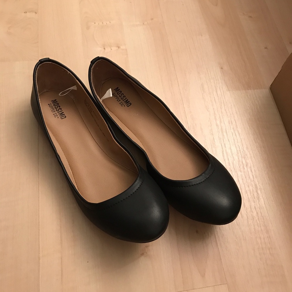 Mossimo Black Flats