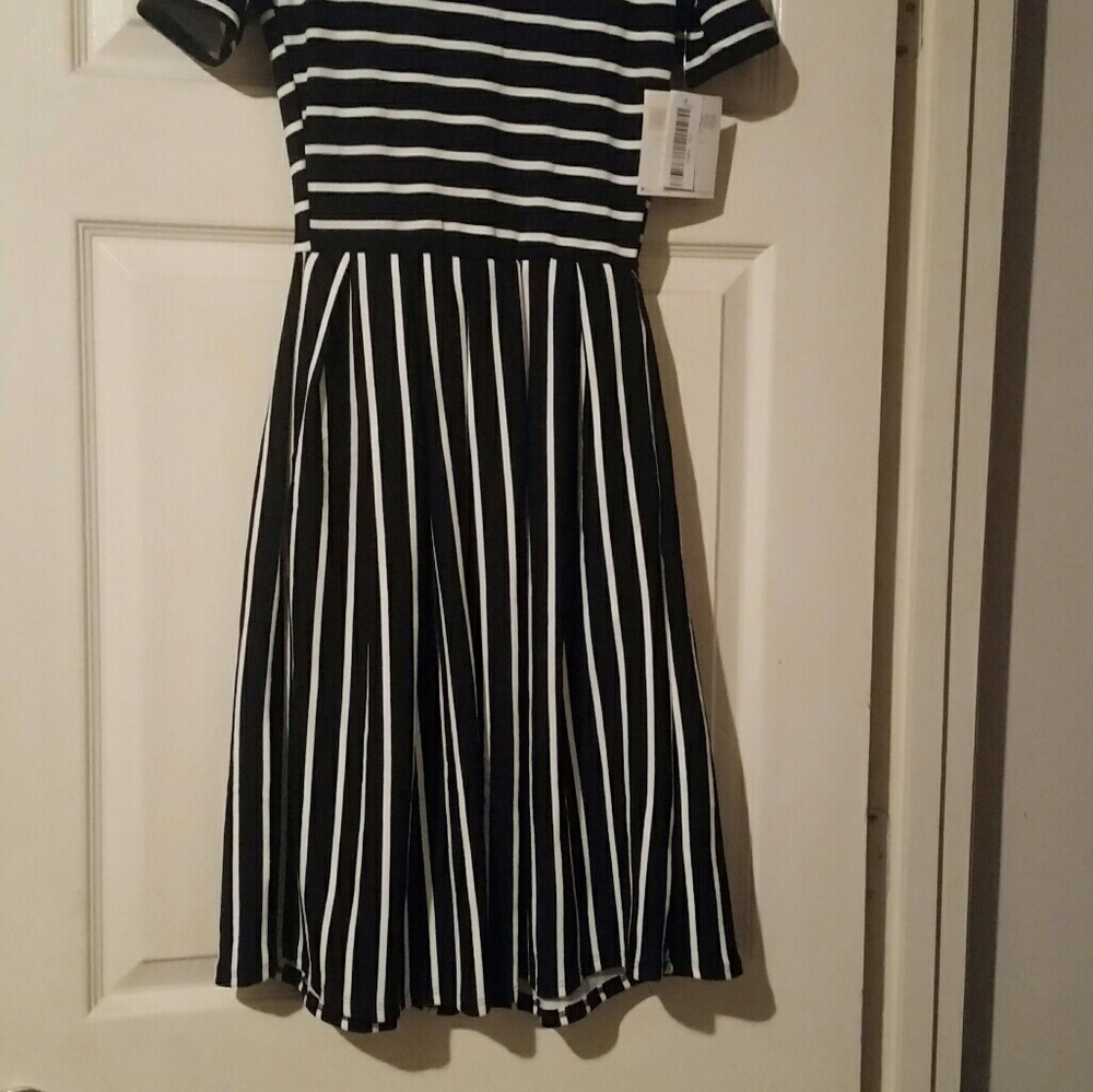 Amelia by LuLaRoe