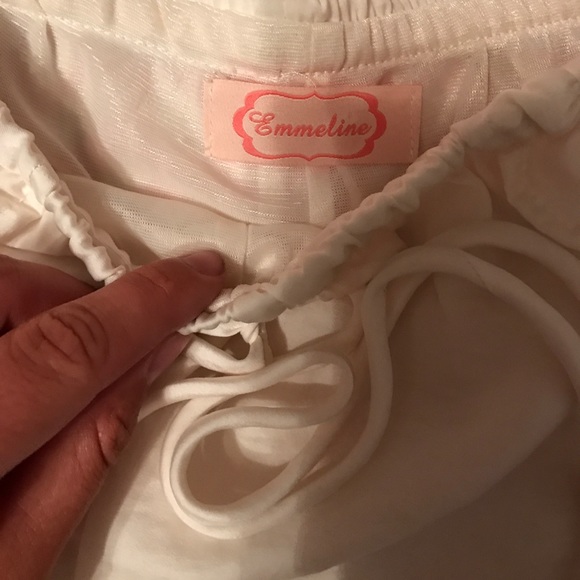 flowy shorts - Picture 3 of 4