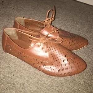 CUTE BROWN LEATHER FLATS