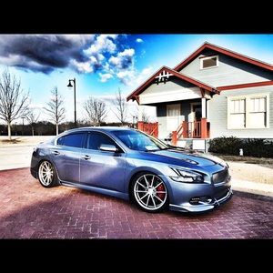 Meet your Posher, Elias