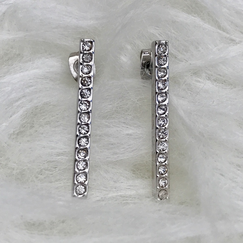 New Crystal Line Silver Pushback Earrings