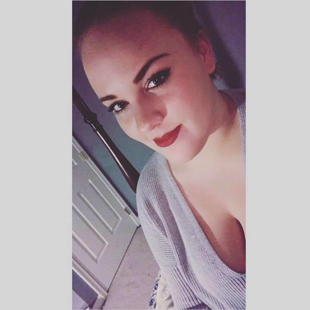 Meet your Posher, Marisa