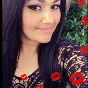 Meet your Posher, Monica