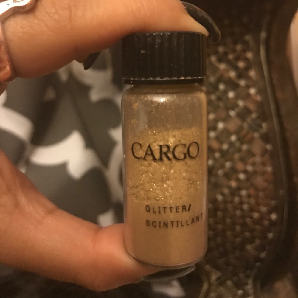 Cargo Glitter