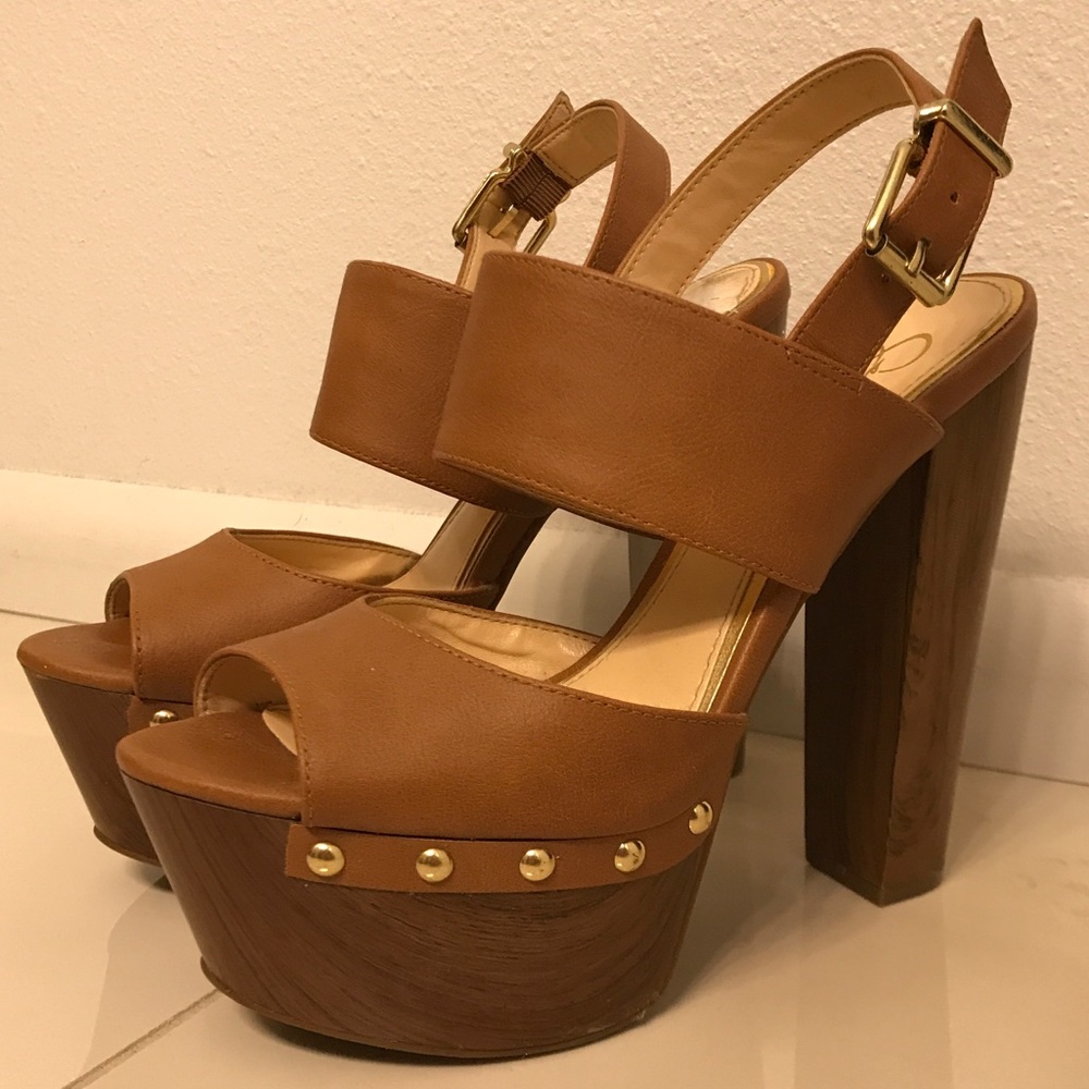 Jessica Simpson "Daelyn"