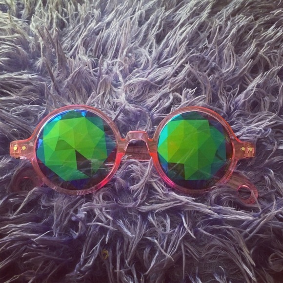 Pink Holographic Kaleidoscope Festival Sunglasses - Picture 2 of 6
