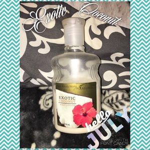 Vintage Bath & Body Works Exotic Coconut Lotion