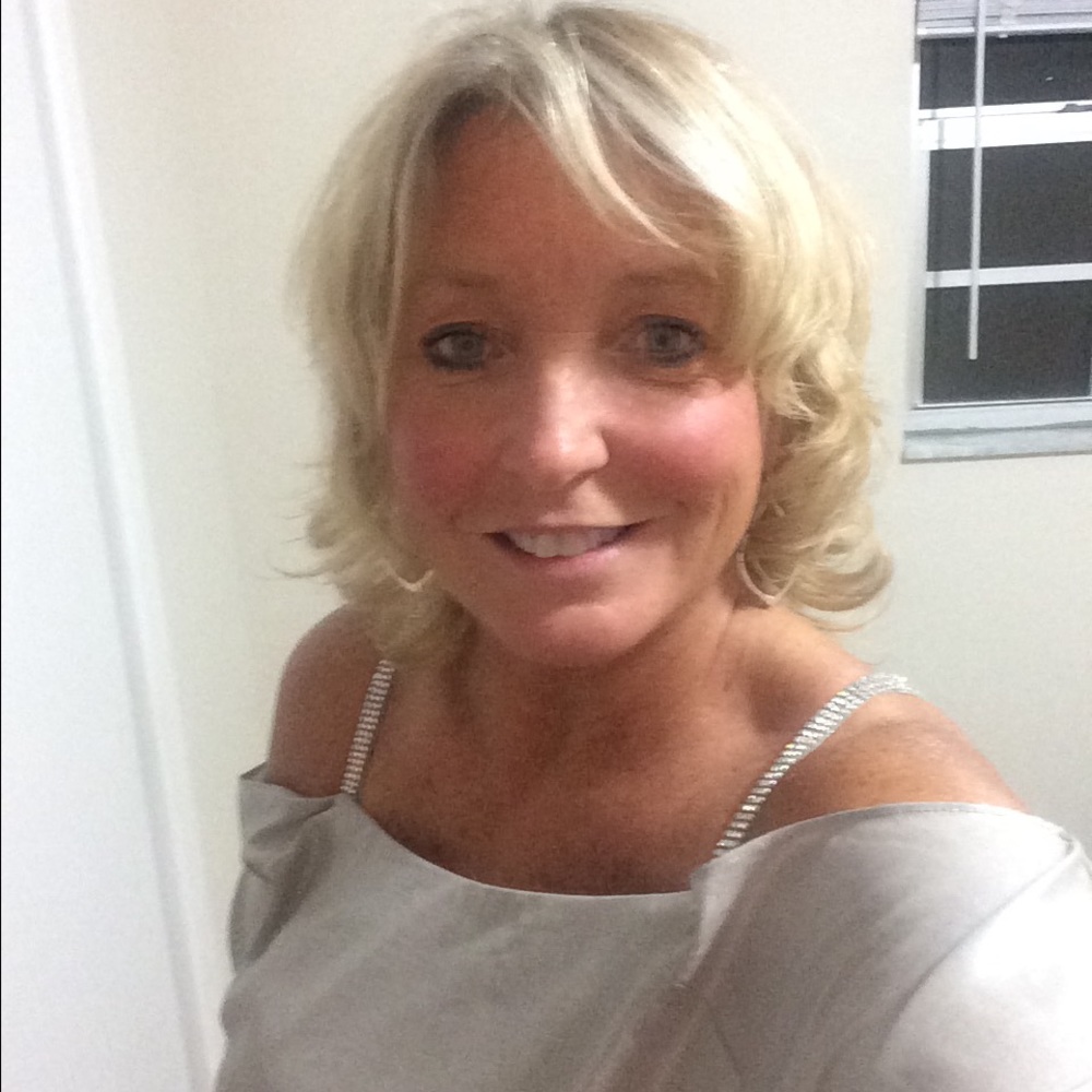 Meet your Posher, Regina