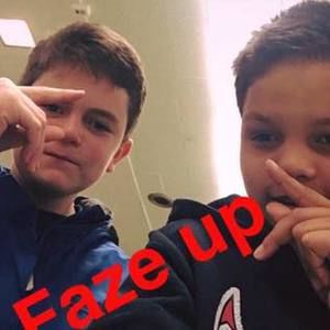 Meet your Posher, Elijah