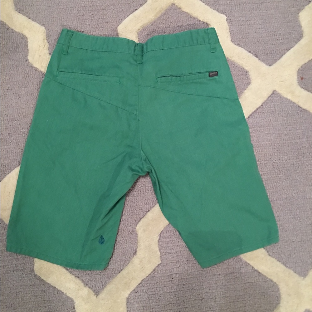 Volcom Men's shorts - Picture 2 of 2