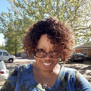 Meet your Posher, Joyce