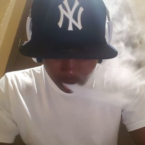 Meet your Posher, Troy