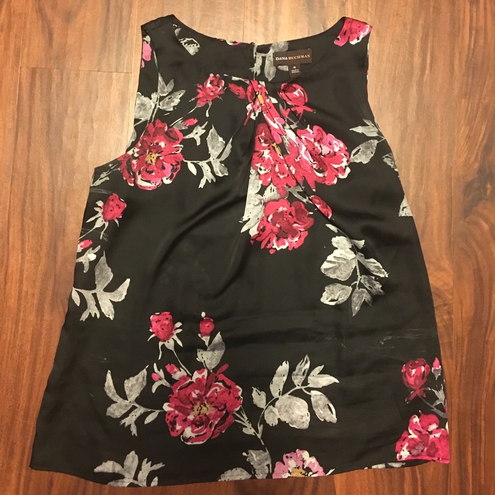 Dana Buchman floral top