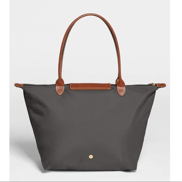 21 off Longchamp Handbags Longchamp Large Le Pliage tote Gunmetal