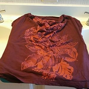 Ladies Eddie Bauer short sleeve tshirt