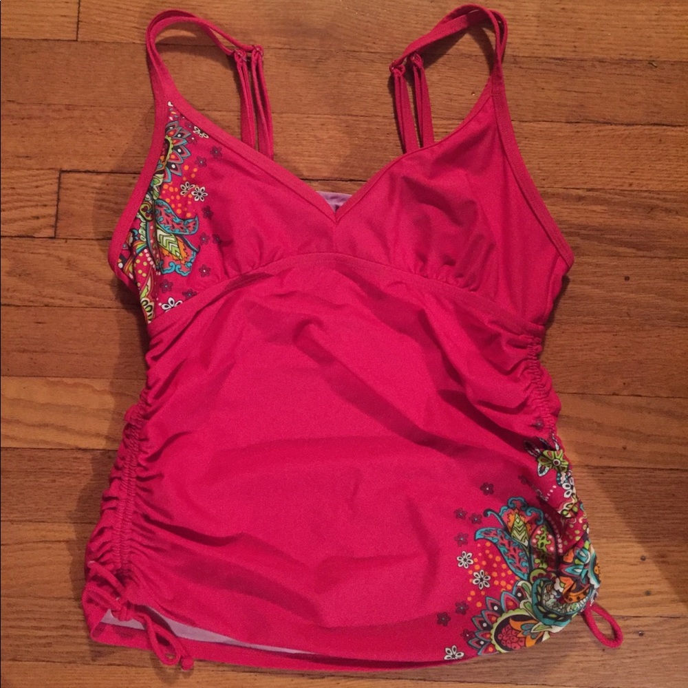 Gorgeous Athleta Tankini Top