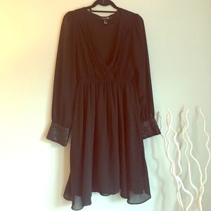 🆕 Black V-Neck Dress with Sequin Sleeve Detail